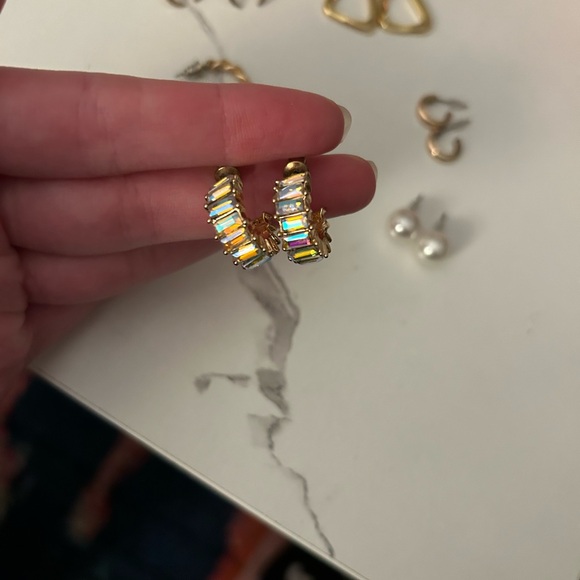 Gold Hoops & Pearl Earring Bundle - Picture 5 of 6